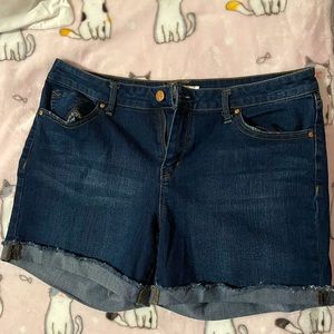 Jessica Simpson Forever Midi Short